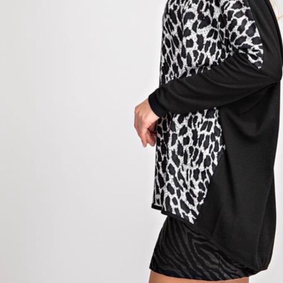 *NEW* ANIMAL PRINT ROUND NECK KINT TOP - Picture 4 of 5